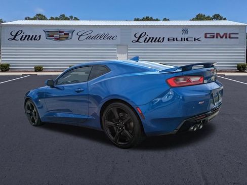 Used 2018 Chevrolet Camaro SS RWD image 6