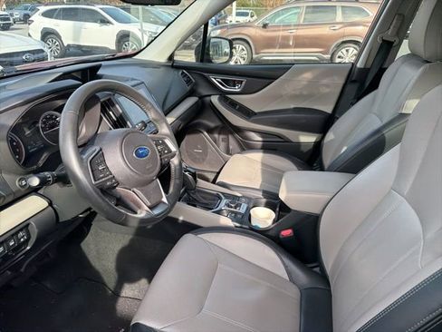 Used 2023 Subaru Forester Limited image 5