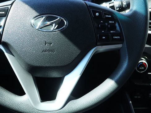 Used 2019 Hyundai Tucson SEL image 54