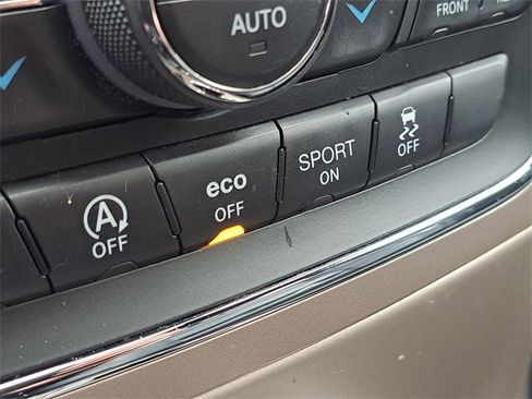 Used 2017 Jeep Grand Cherokee Limited w/ Trailer Tow Group IV image 26