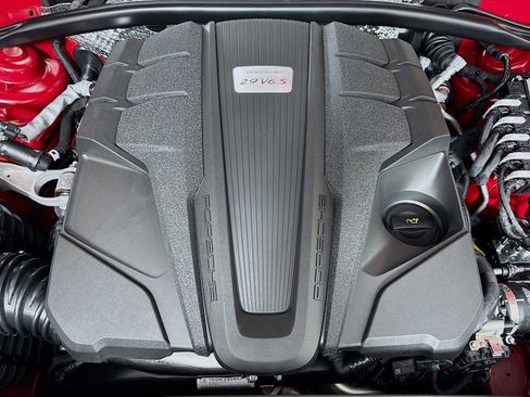 New 2026 Porsche Macan S image 32