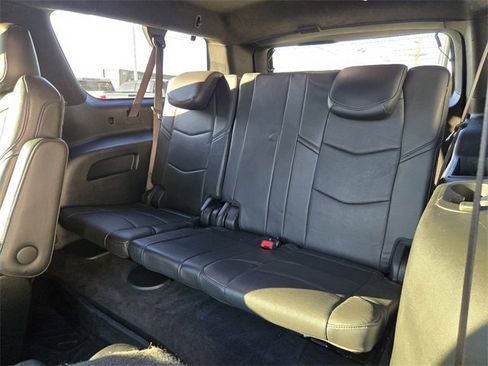 Used 2020 Cadillac Escalade ESV Platinum image 5