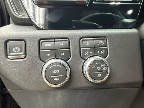 New 2026 GMC Sierra 1500 SLT w/ SLT Premium Plus Package AWD/4WD image 12