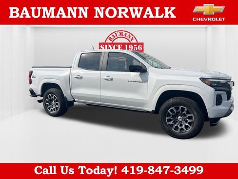 Used 2023 Chevrolet Colorado Z71 w/ Z71 Convenience Package 2 AWD/4WD image 16
