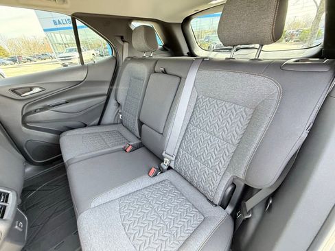 Used 2023 Chevrolet Equinox LT image 22