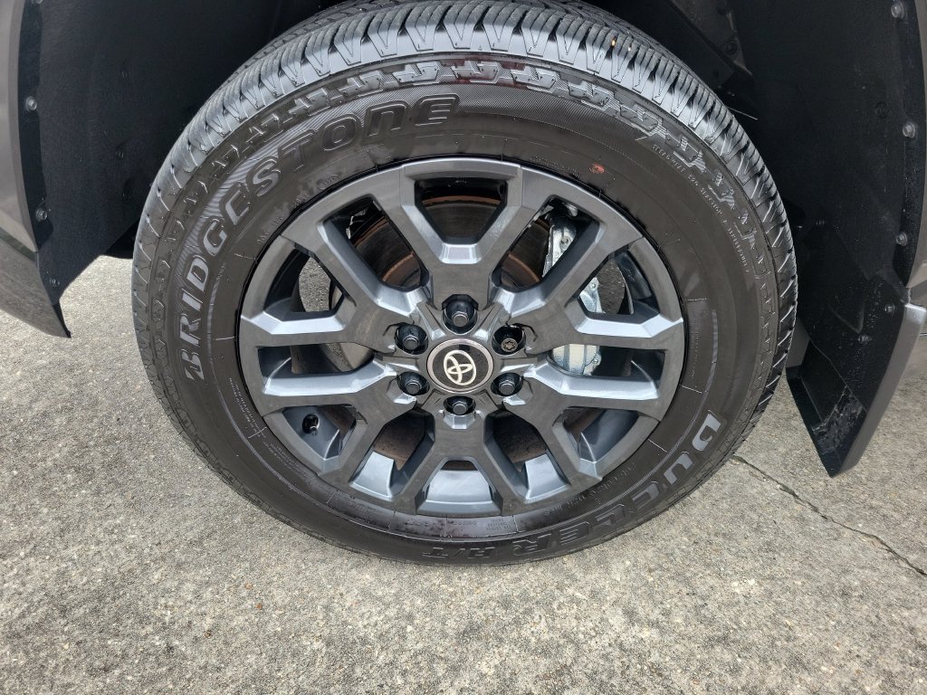 Certified 2026 Toyota Tundra Platinum AWD/4WD image 32