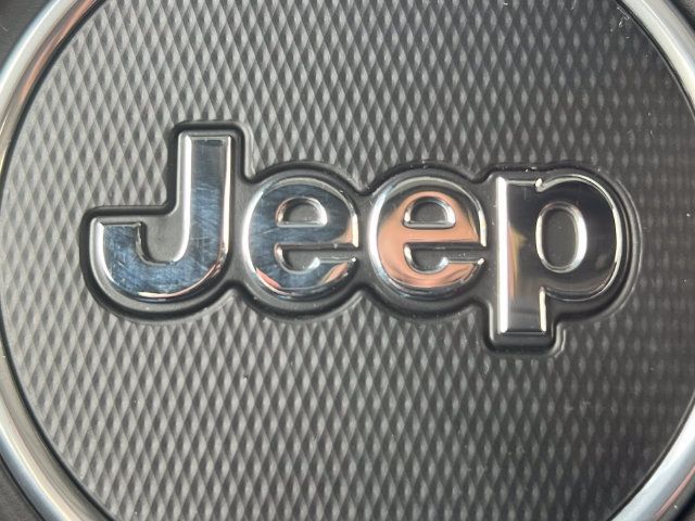Used 2020 Jeep Wrangler Unlimited Sahara AWD/4WD image 40