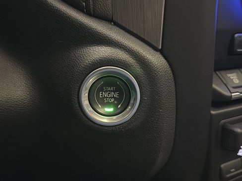 Used 2020 GMC Sierra 2500 Denali w/ Denali Ultimate Package image 24