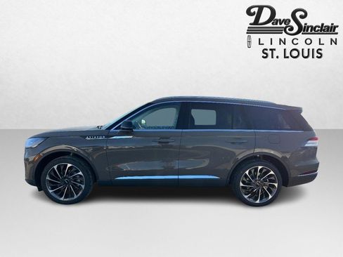 New 2026 Lincoln Aviator Reserve image 8
