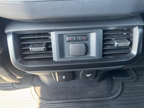 Used 2025 Ford F150 Raptor AWD/4WD image 32