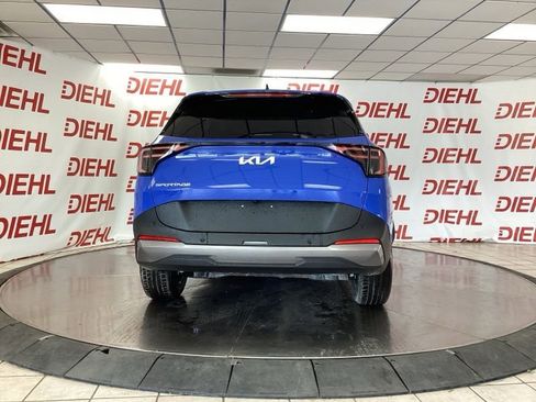 New 2026 Kia Sportage EX w/ EX Panorama Roof Package FWD image 5