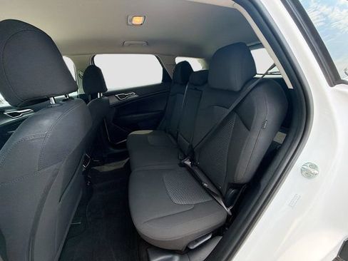 Used 2026 Kia Sportage LX FWD image 21