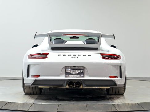 Used 2018 Porsche 911 GT3 RWD image 43