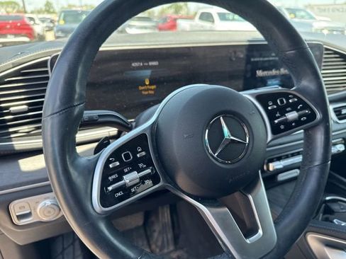 Used 2020 Mercedes-Benz GLS 450 4MATIC image 10