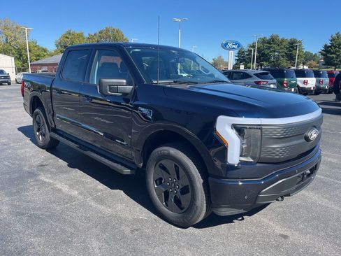 New 2025 Ford F150 Lightning Flash image 7