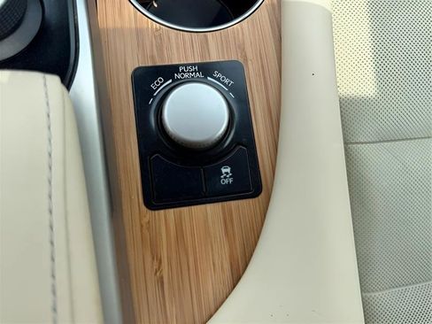 Used 2018 Lexus RX 350L FWD w/ Premium Package image 40