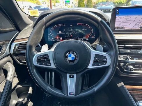 Used 2021 BMW 530i xDrive w/ M Sport Package AWD/4WD image 12