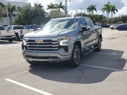 Used 2023 Chevrolet Silverado 1500 High Country image 7