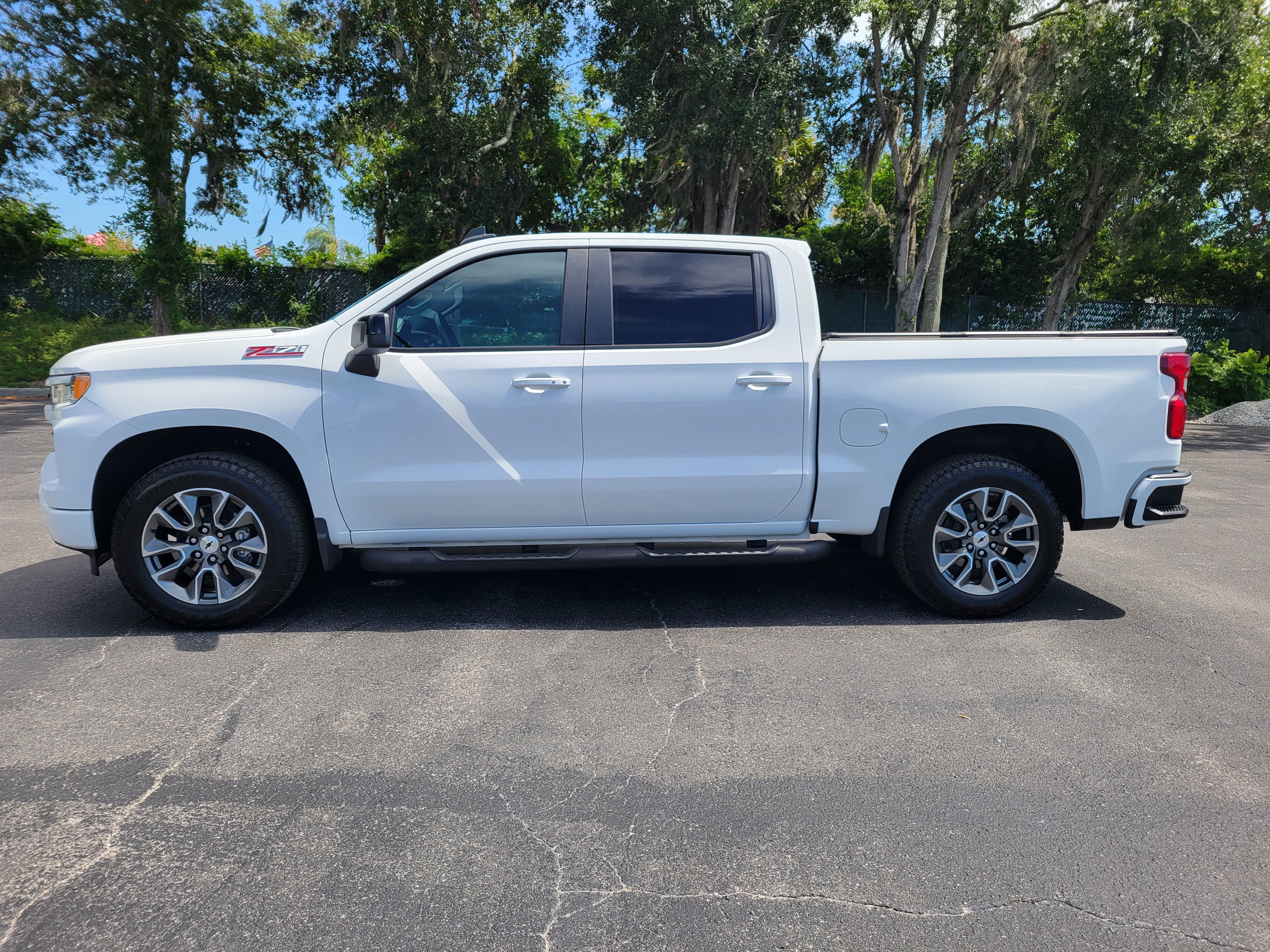 Certified 2025 Chevrolet Silverado 1500 RST AWD/4WD image 12