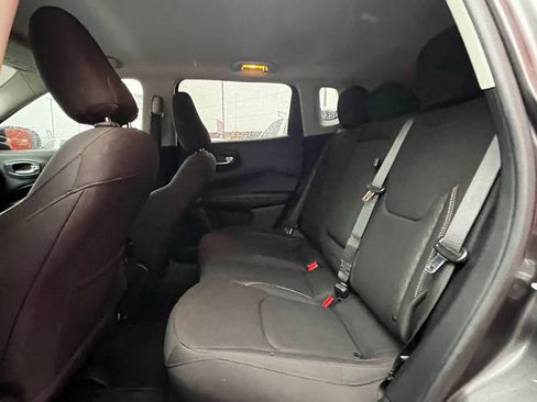 Used 2021 Jeep Compass Sport AWD/4WD image 9