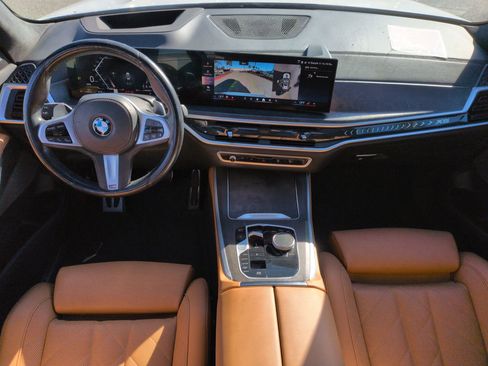 Certified 2024 BMW X5 xDrive40i w/ M Sport Package image 29