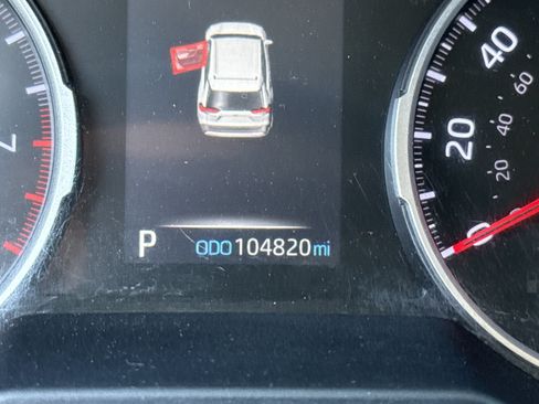 Used 2020 Toyota RAV4 LE AWD/4WD image 22