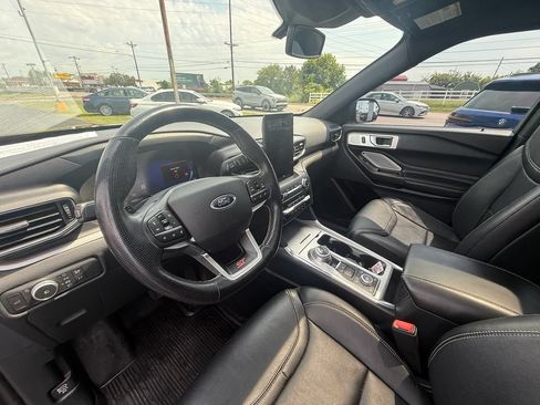 Used 2020 Ford Explorer ST w/ Premium Technology Package AWD/4WD image 14