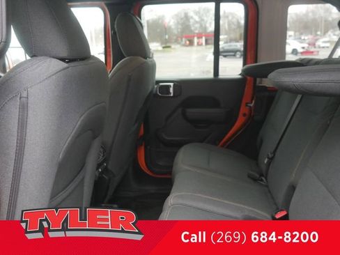 Certified 2025 Jeep Wrangler Willys image 45