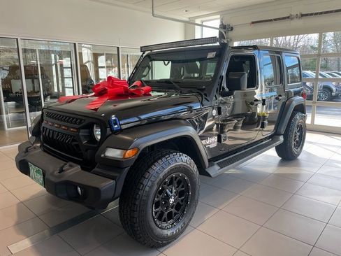 Used 2020 Jeep Wrangler Unlimited Sport S image 1