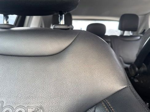 Used 2018 Jeep Compass Limited AWD/4WD image 6