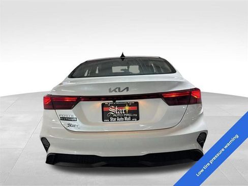 Used 2024 Kia Forte LXS FWD image 6