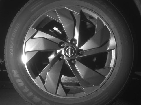 Used 2025 Nissan Rogue SV image 15