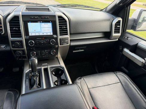 Used 2017 Ford F150 Lariat AWD/4WD image 16