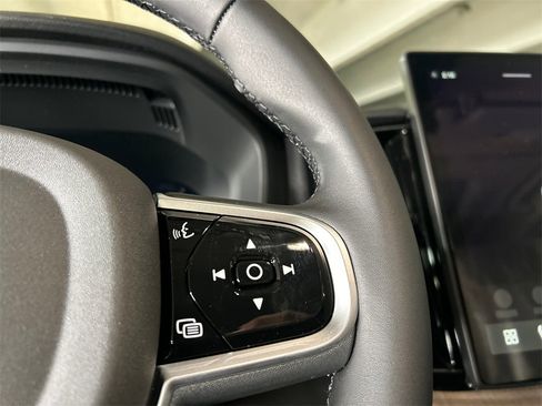 New 2026 Volvo XC60 B5 Plus w/ Protection Package Premier image 14