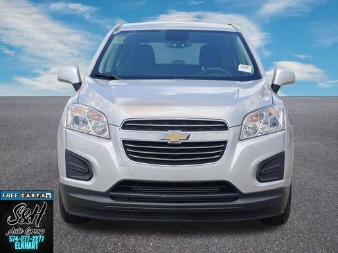 Used 2016 Chevrolet Trax LS FWD image 12
