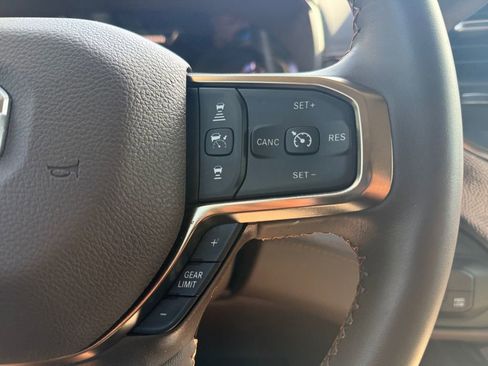New 2025 RAM 2500 Limited AWD/4WD image 24