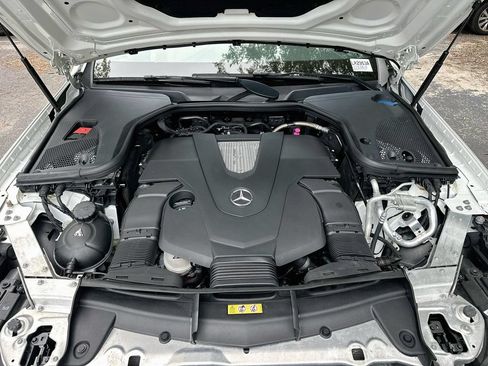 Used 2020 Mercedes-Benz E 450 4MATIC Sedan image 31