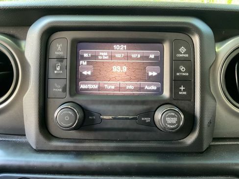 Used 2021 Jeep Wrangler Unlimited Sport AWD/4WD image 20