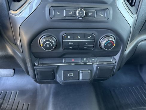 Used 2019 Chevrolet Silverado 1500 Custom w/ Trailering Package image 25