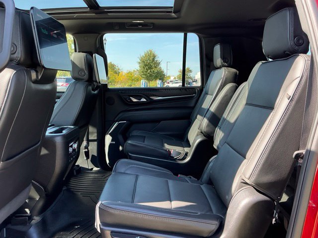 Used 2024 GMC Yukon XL Denali w/ Denali Reserve Package AWD/4WD image 36