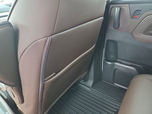 New 2026 Honda Odyssey Touring image 43