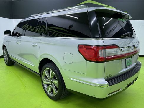 Used 2018 Lincoln Navigator L Reserve w/ Technology Package image 7