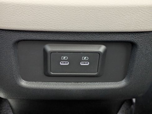 New 2026 Nissan Pathfinder SL FWD image 18
