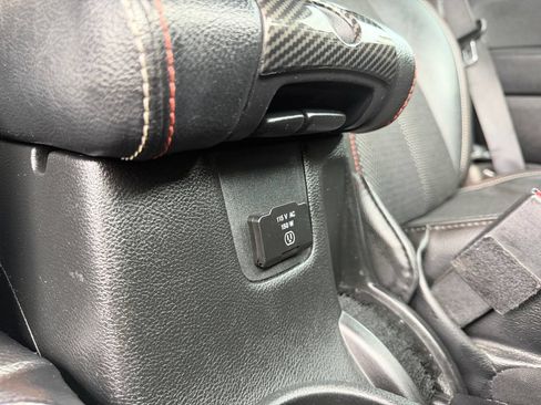 Used 2017 Jeep Wrangler Unlimited Sahara AWD/4WD image 43