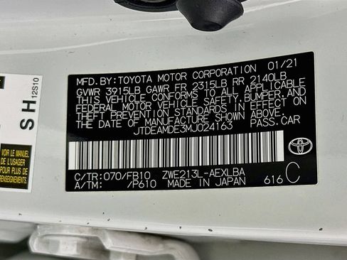 Used 2021 Toyota Corolla LE w/ Carpet Mat Package (TMS) FWD image 31
