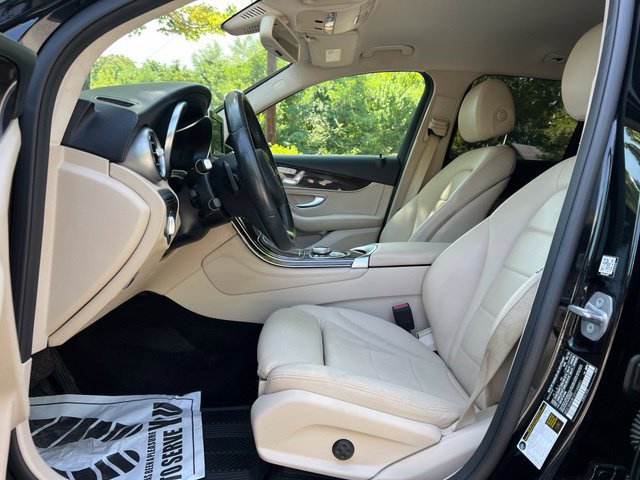 Used 2019 Mercedes-Benz GLC 300 image 12