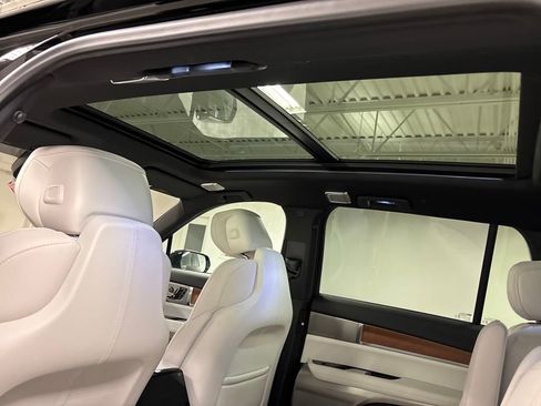 New 2026 Cadillac Vistiq Sport w/ LPO, Floor Liner Package image 47