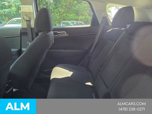 Used 2025 Kia Sportage LX FWD image 27
