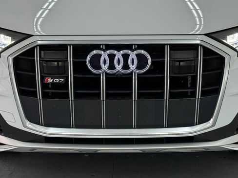 Used 2023 Audi SQ7 Prestige w/ Prestige Package AWD/4WD image 20