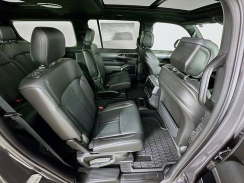 New 2026 Jeep Grand Wagoneer 4WD image 33